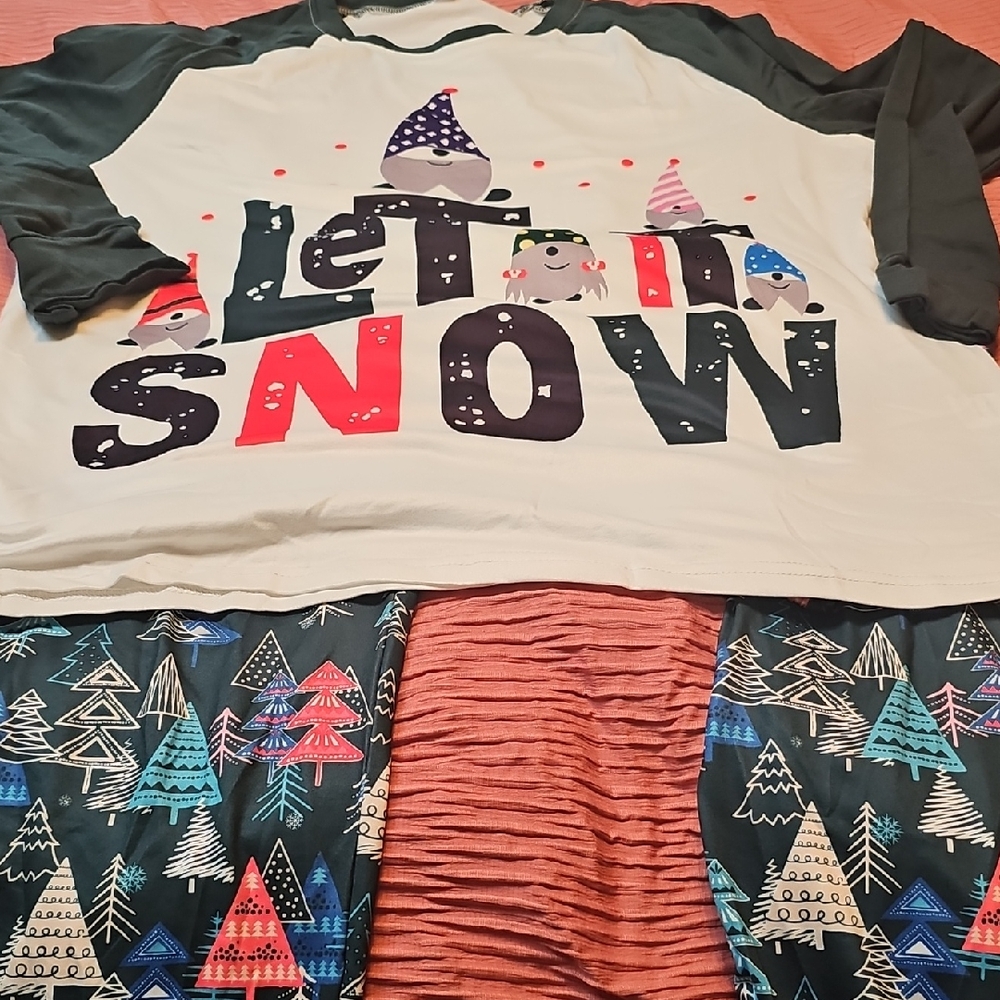 Let It Snow Pajama Set